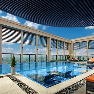 Luxury 5-star, Rooftop Pool , Da Nang Vietnam
