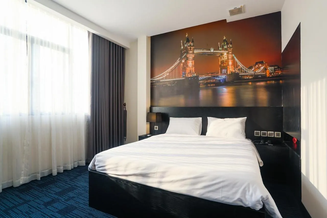 Daisy Hotel Ho Chi Minh City
